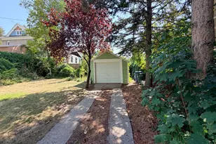 174 N K St E, Salt Lake City, UT 84103 - Photo 2