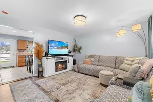 213 N 360 W, Clearfield, UT 84015 - Photo 2