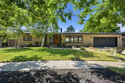 5842 S Fontaine Bleu Cir, Murray, UT 84121 - Photo 2