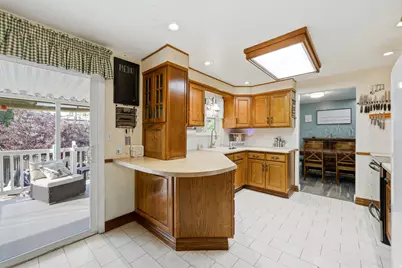106 W 575 N, Kaysville, UT 84037 - Photo 8