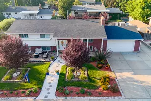 106 W 575 N, Kaysville, UT 84037 - Photo 2