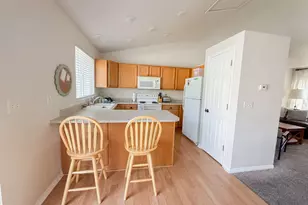 1632 N 2640 W, Lehi, UT 84043 - Photo 4
