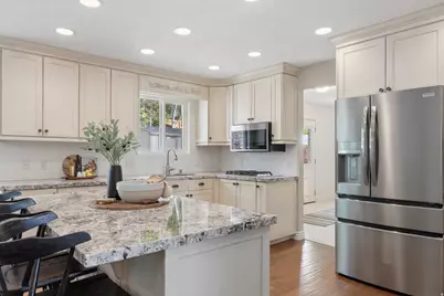 8295 S Supernal Way, Cottonwood Heights, UT 84121 - Photo 14