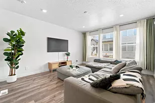 10014 N Limestone Way, Highland, UT 84003 - Photo 2