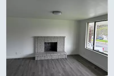 8629 S Vaquero Dr, Sandy, UT 84094 - Photo 4