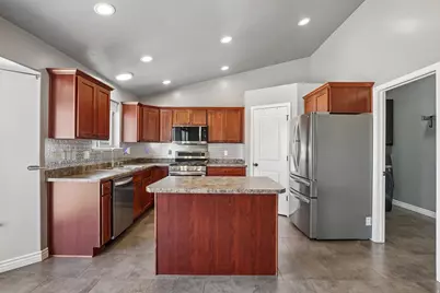 1018 W 1220 S, Tooele, UT 84074 - Photo 10