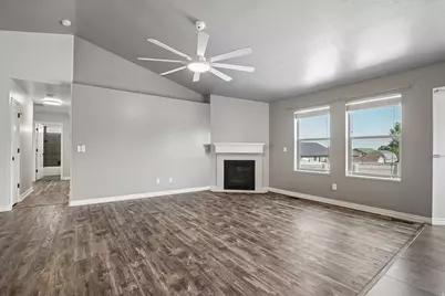 1018 W 1220 S, Tooele, UT 84074 - Photo 4