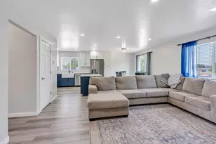 115 E 300 N, Nephi, UT 84648 - Photo 8