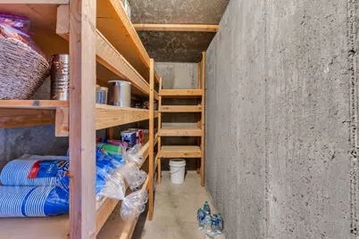 115 E 300 N, Nephi, UT 84648 - Photo 30