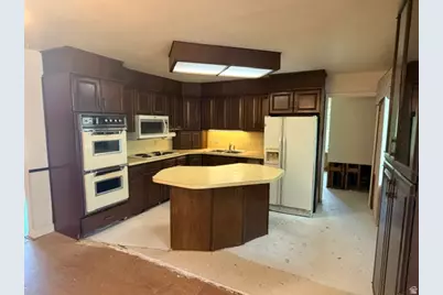 3339 E Joyce Dr, Salt Lake City, UT 84109 - Photo 16