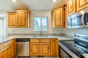 956 W Burro Way, Saratoga Springs, UT 84045 - Photo 8