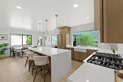 2242 E Kensington Ave S, Salt Lake City, UT 84108 - Photo 4