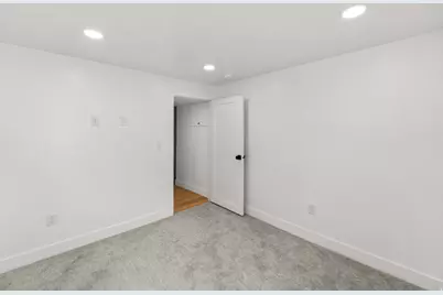 2242 E Kensington Ave S, Salt Lake City, UT 84108 - Photo 46