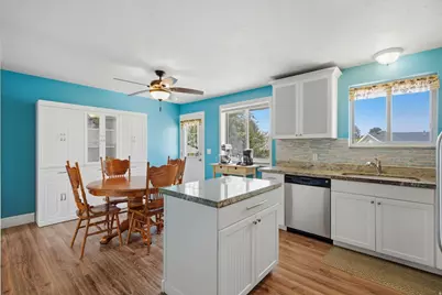 322 E Annalyn Dr, Sandy, UT 84070 - Photo 14