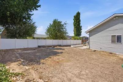 322 E Annalyn Dr, Sandy, UT 84070 - Photo 38
