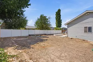 322 E Annalyn Dr, Sandy, UT 84070 - Photo 38