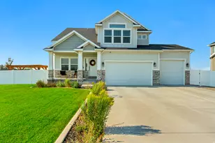 2779 W 725 N, Layton, UT 84041 - Photo 2