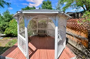 1433 E Estrellita Dr, Sandy, UT 84093 - Photo 46