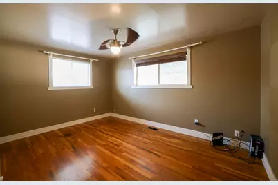 1835 N Afton Cir, Layton, UT 84041 - Photo 8