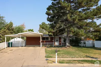 1835 N Afton Cir, Layton, UT 84041 - Photo 2