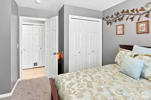 214 Meadow View Dr, Ogden, UT 84404 - Photo 12
