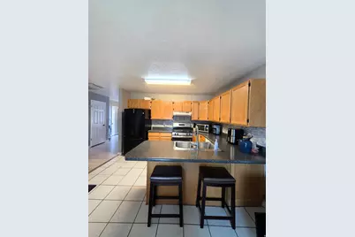 214 Meadow View Dr, Ogden, UT 84404 - Photo 4