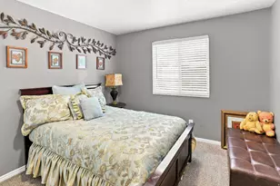 214 Meadow View Dr, Ogden, UT 84404 - Photo 10