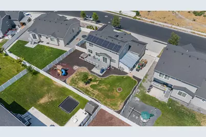 945 W Montaulk Ln, Stansbury Park, UT 84074 - Photo 36