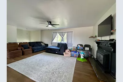 66 E 600 S, Vernal, UT 84078 - Photo 6