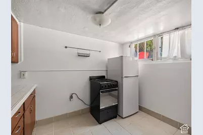 457 E 100 S, Provo, UT 84601 - Photo 42
