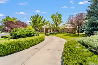 10354 N Hidden Oak Dr W, Highland, UT 84003 - Photo 4