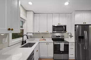 342 S 900 E, Salt Lake City, UT 84102 - Photo 8