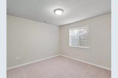 821 E 2050 S, Clearfield, UT 84015 - Photo 20