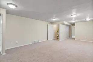 821 E 2050 S, Clearfield, UT 84015 - Photo 24