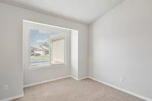 821 E 2050 S, Clearfield, UT 84015 - Photo 16