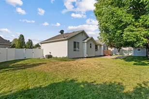821 E 2050 S, Clearfield, UT 84015 - Photo 4