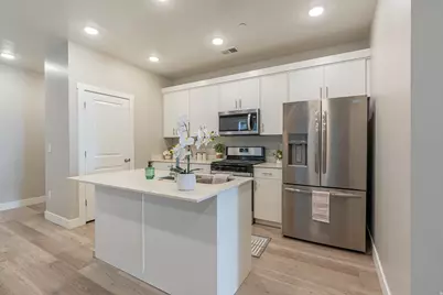 473 W 40 S #H-201, Providence, UT 84332 - Photo 8