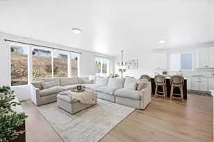7118 W Owens View Way, West Jordan, UT 84081 - Photo 4