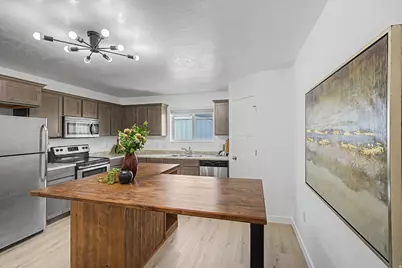 201 E 630 N, Vineyard, UT 84059 - Photo 6