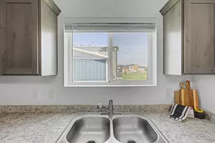 201 E 630 N, Vineyard, UT 84059 - Photo 12