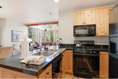 670 Deer Valley Loop Rd #9, Park City, UT 84060 - Photo 4