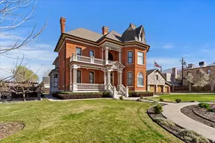 42 W Center St, Kaysville, UT 84037 - Photo 1