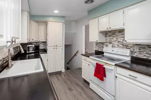 235 W 1400 N, Bountiful, UT 84010 - Photo 10