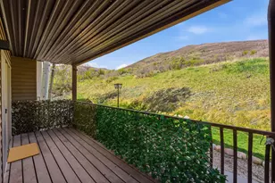 1041 W Grindelwald Ct, Midway, UT 84049 - Photo 1