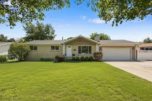 8143 S Bryce Dr E, Sandy, UT 84070 - Photo 2