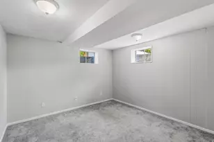 8143 S Bryce Dr E, Sandy, UT 84070 - Photo 18