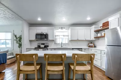 5997 S 2700 W, Roy, UT 84067 - Photo 12