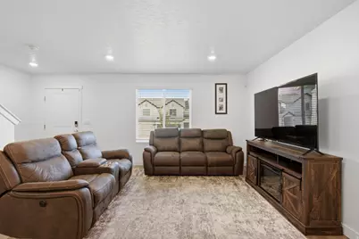 8585 W Bowie Dr, Magna, UT 84044 - Photo 12