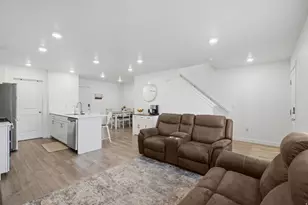 8585 W Bowie Dr, Magna, UT 84044 - Photo 14