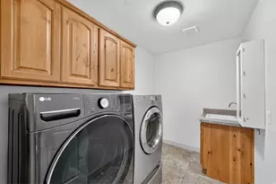 3323 W 1680 N, Clinton, UT 84015 - Photo 16